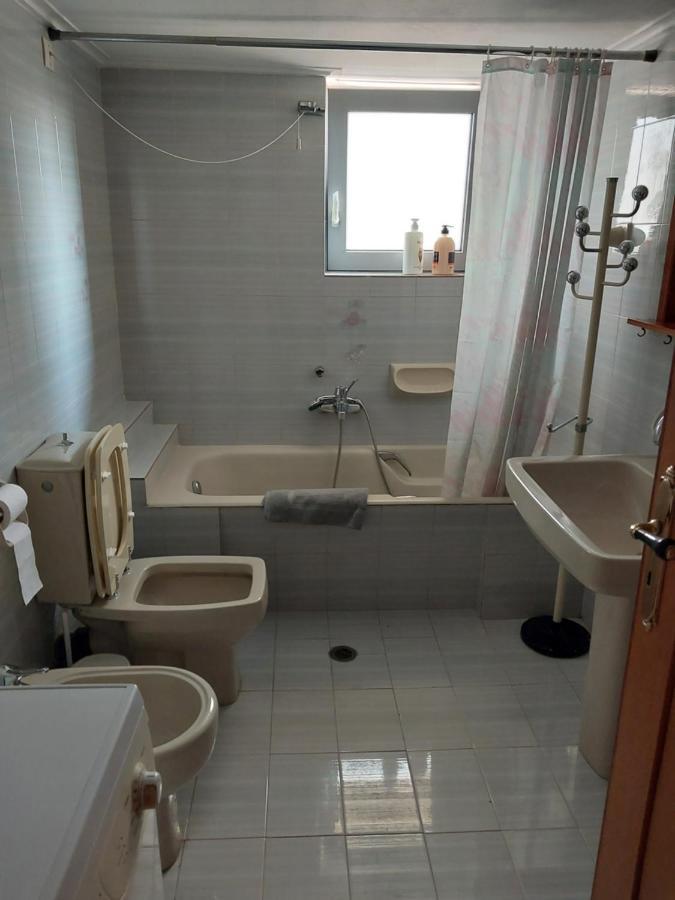 Passatempo Casa - 3 Bedroom Apartment Close To The Swimming Pool Gerani  エクステリア 写真