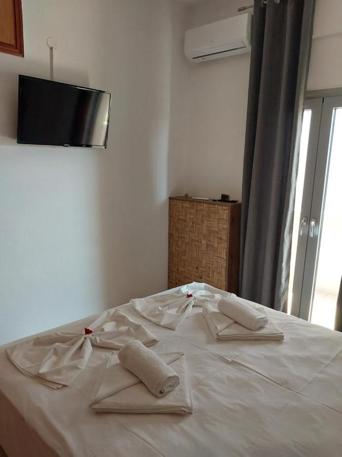 Passatempo Casa - 3 Bedroom Apartment Close To The Swimming Pool Gerani  エクステリア 写真